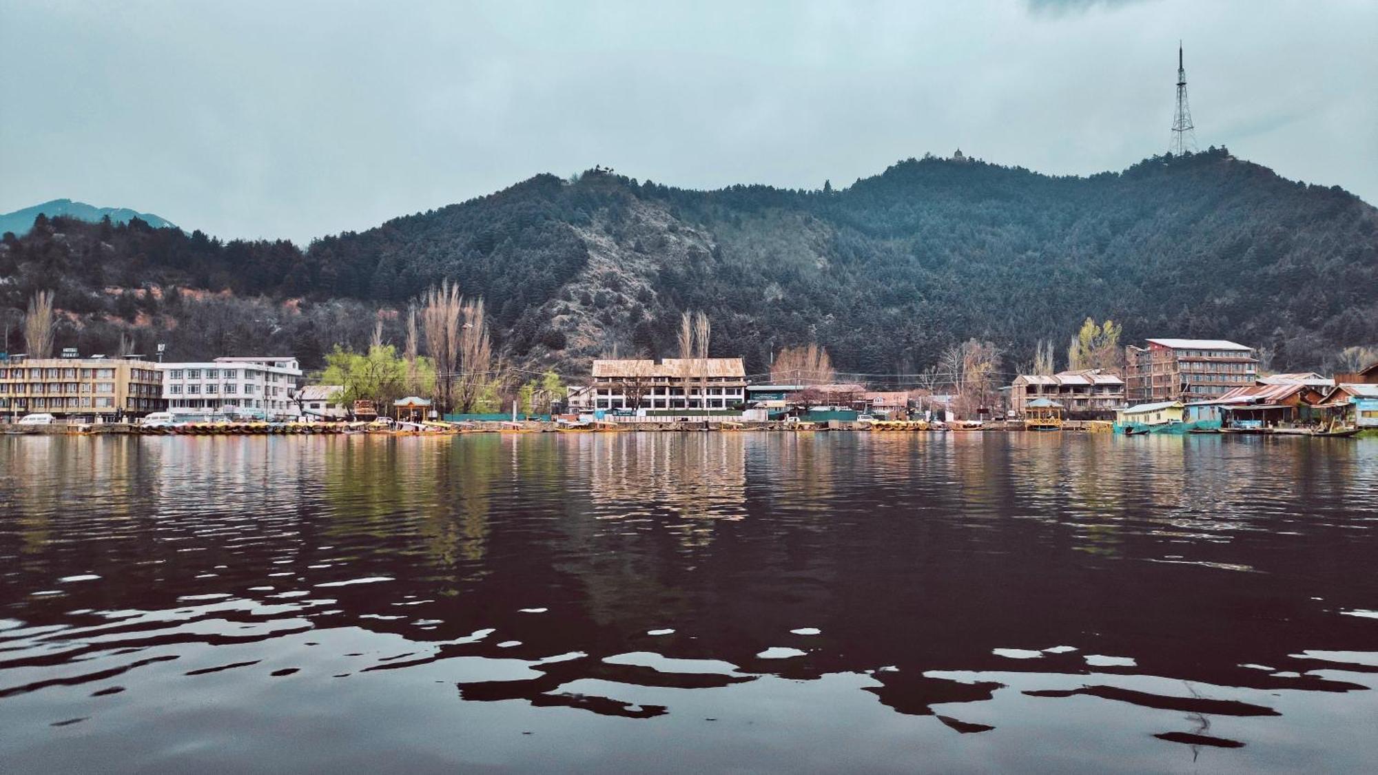 Heritage Amina Group Of Houseboats Hotel Srinagar  Luaran gambar