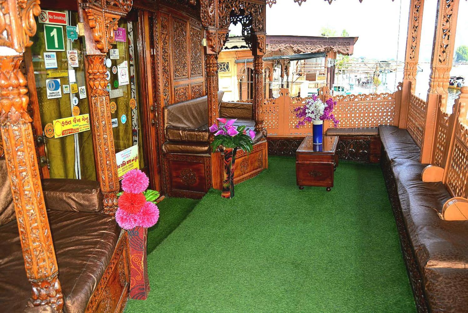 Heritage Amina Group Of Houseboats Hotel Srinagar  Luaran gambar