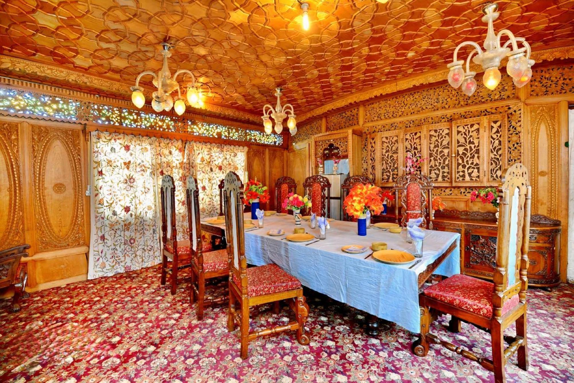 Heritage Amina Group Of Houseboats Hotel Srinagar  Luaran gambar