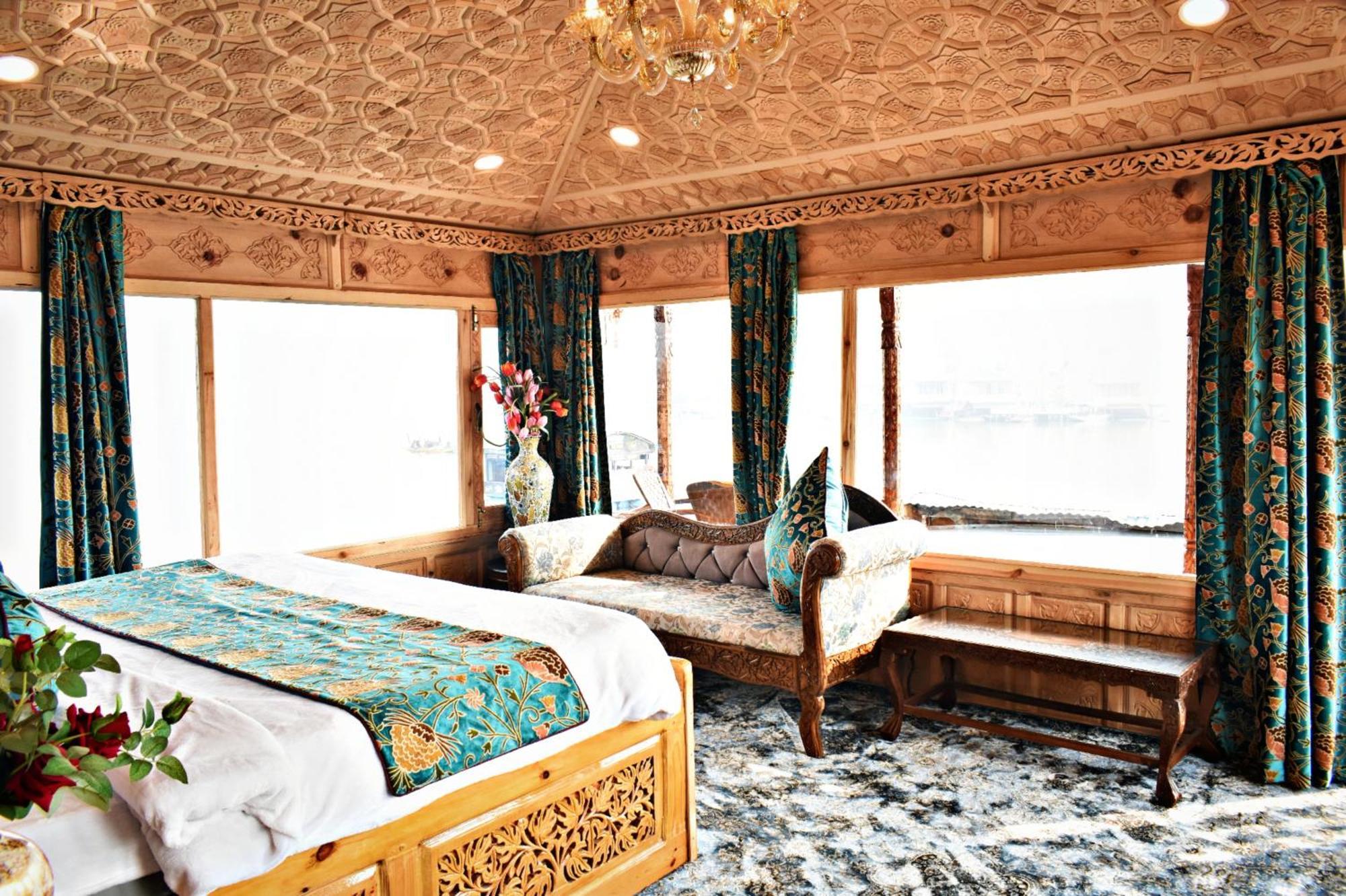 Heritage Amina Group Of Houseboats Hotel Srinagar  Luaran gambar